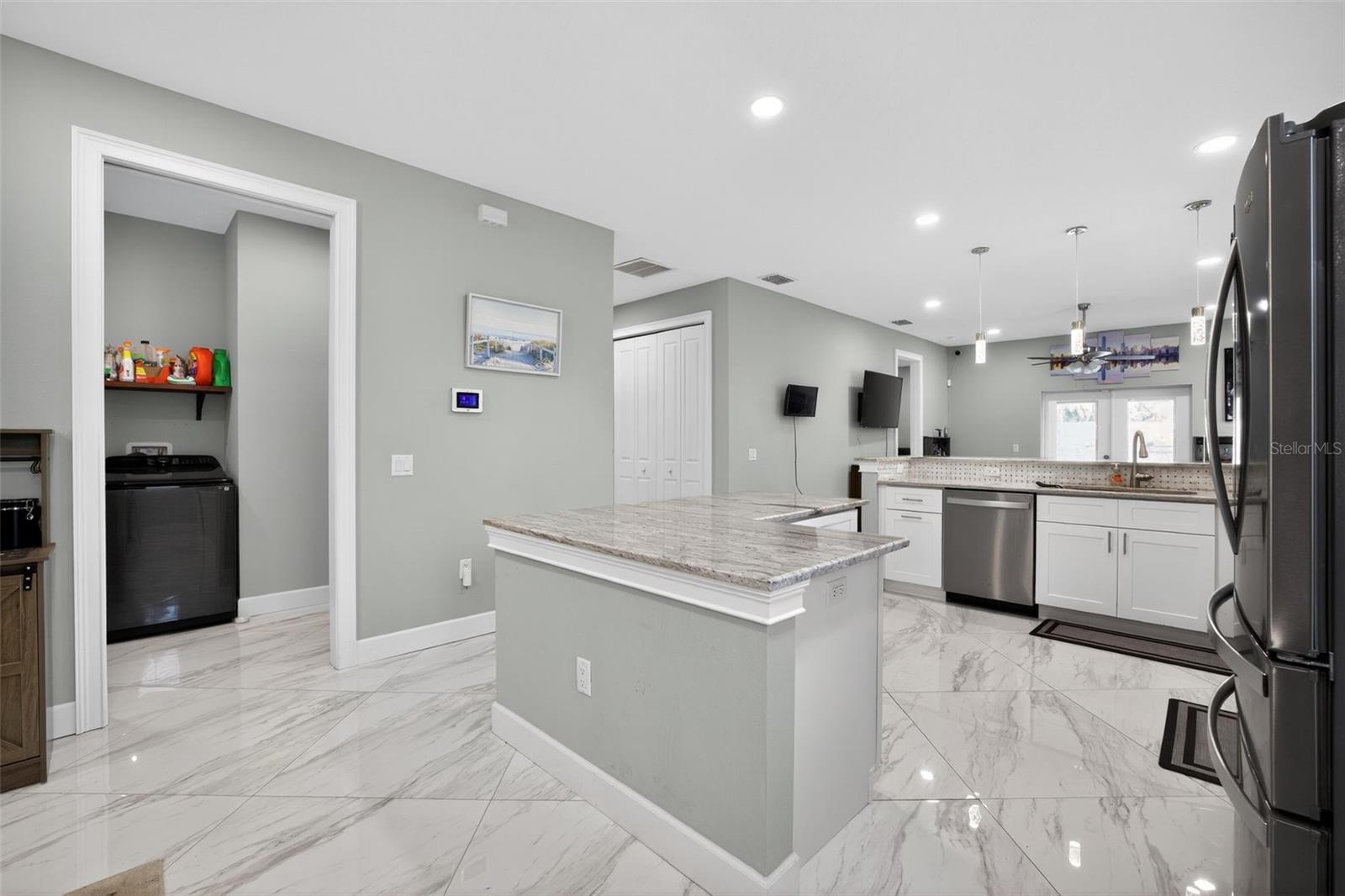 711 28TH AVE S, ST PETERSBURG, FL — photo 14