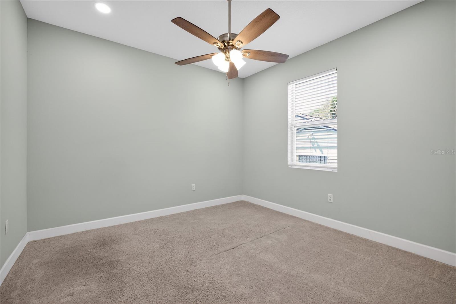 711 28TH AVE S, ST PETERSBURG, FL — photo 28