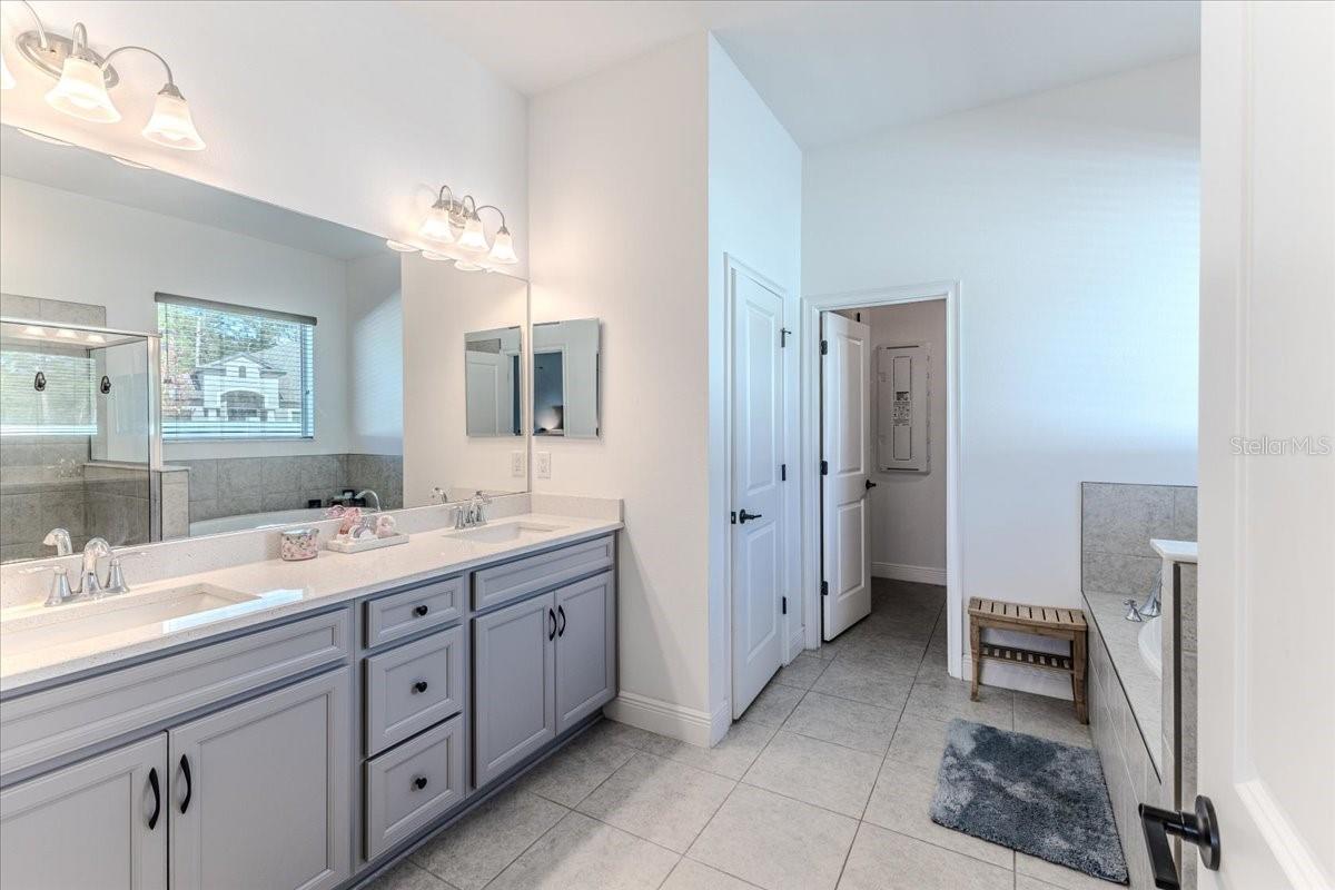 1252 KELSA ANNE DR, SPRING HILL, FL — photo 31