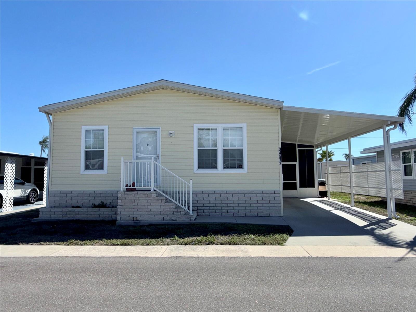 34572 GARDENIA DR N, PINELLAS PARK, FL — photo 2
