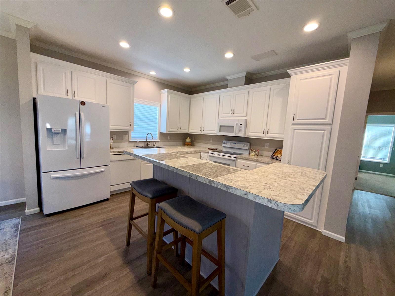 34572 GARDENIA DR N, PINELLAS PARK, FL — photo 8