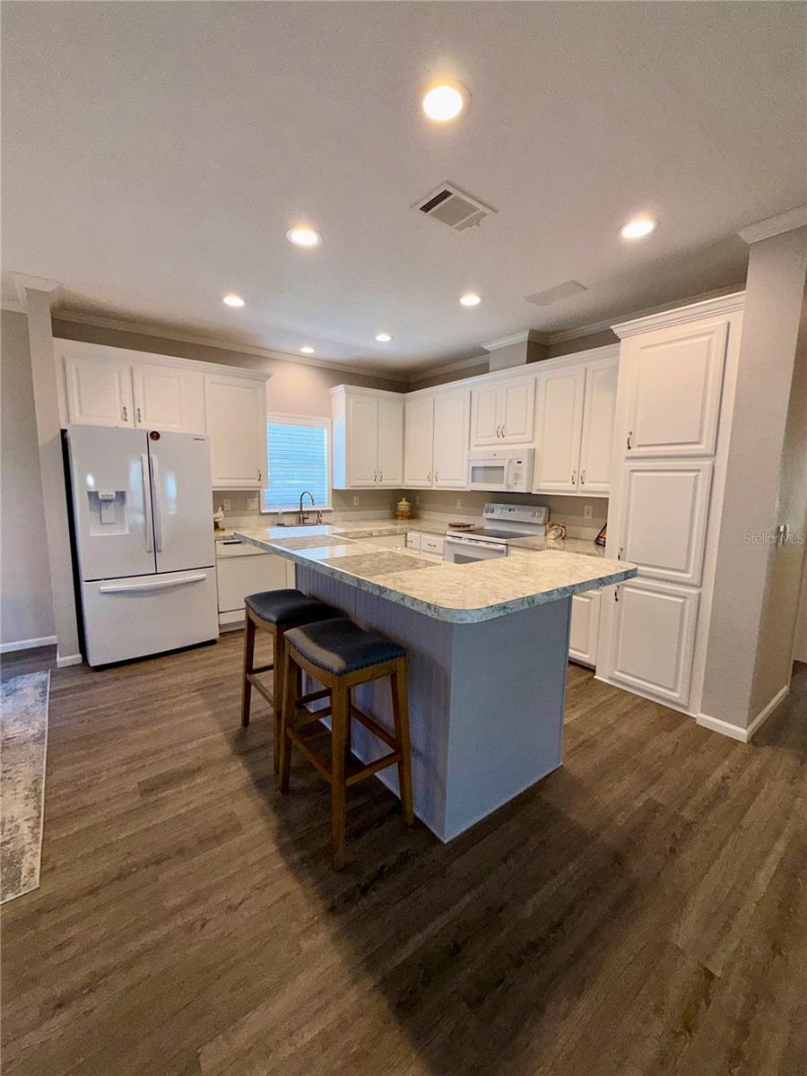 34572 GARDENIA DR N, PINELLAS PARK, FL — photo 9