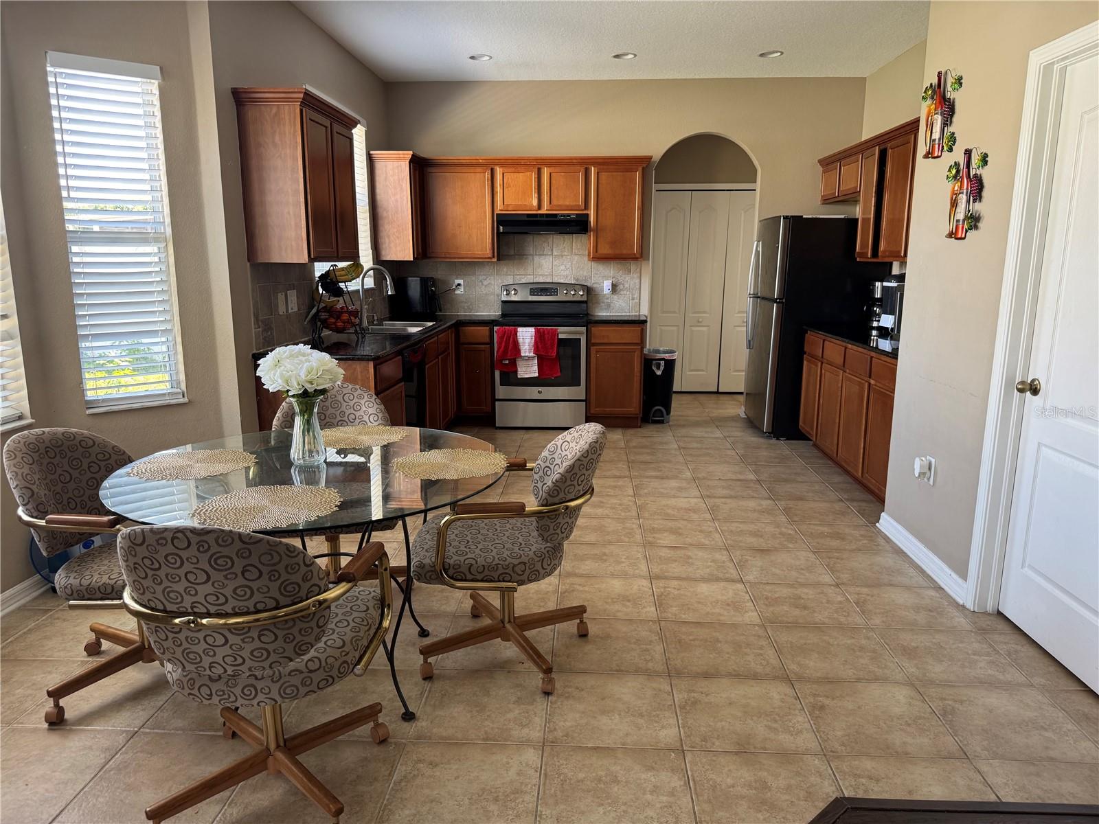 435 STONE BRIAR DR, RUSKIN, FL — photo 5