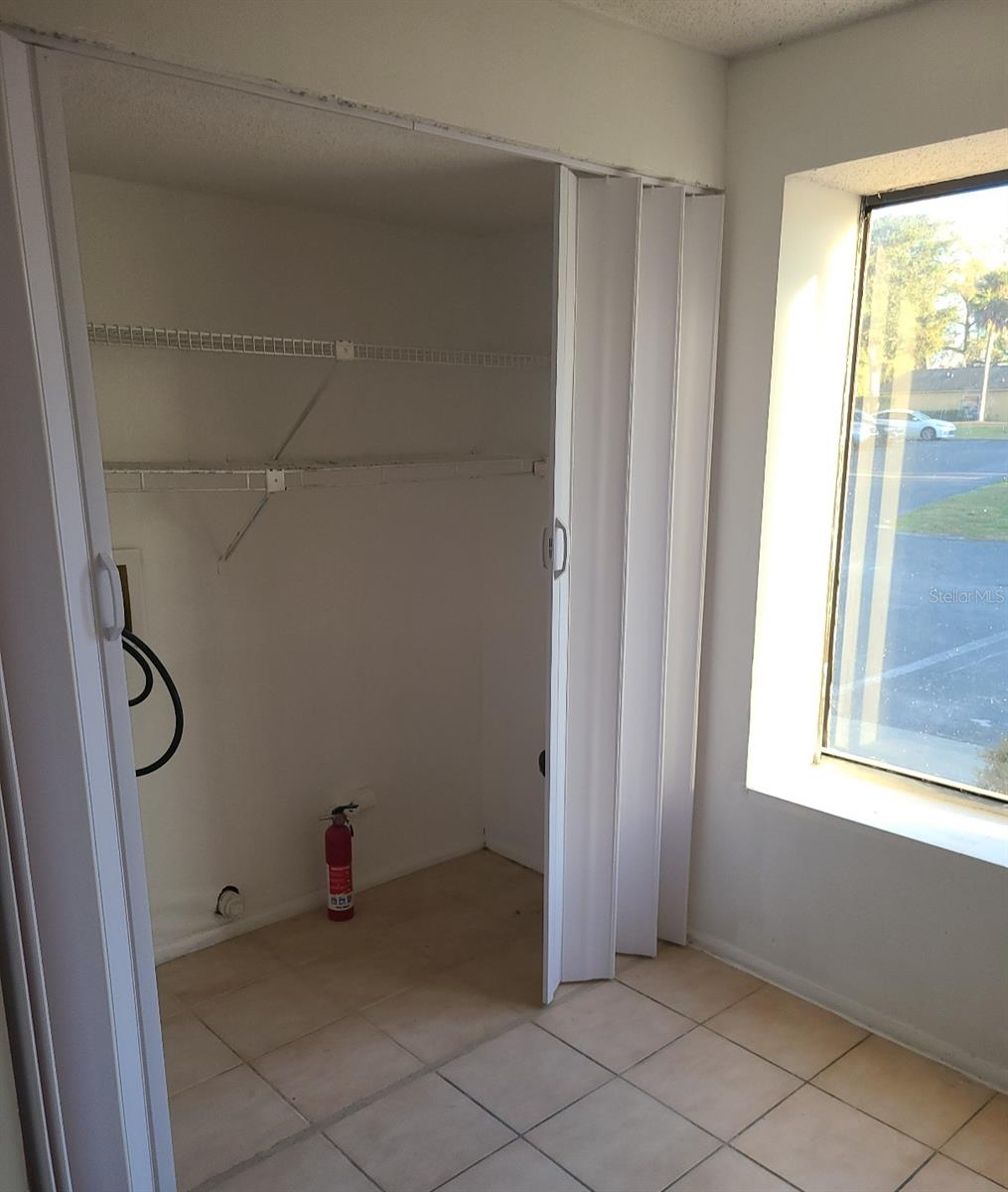 4916 SILVER OAKS VLG #E, ORLANDO, FL — photo 4