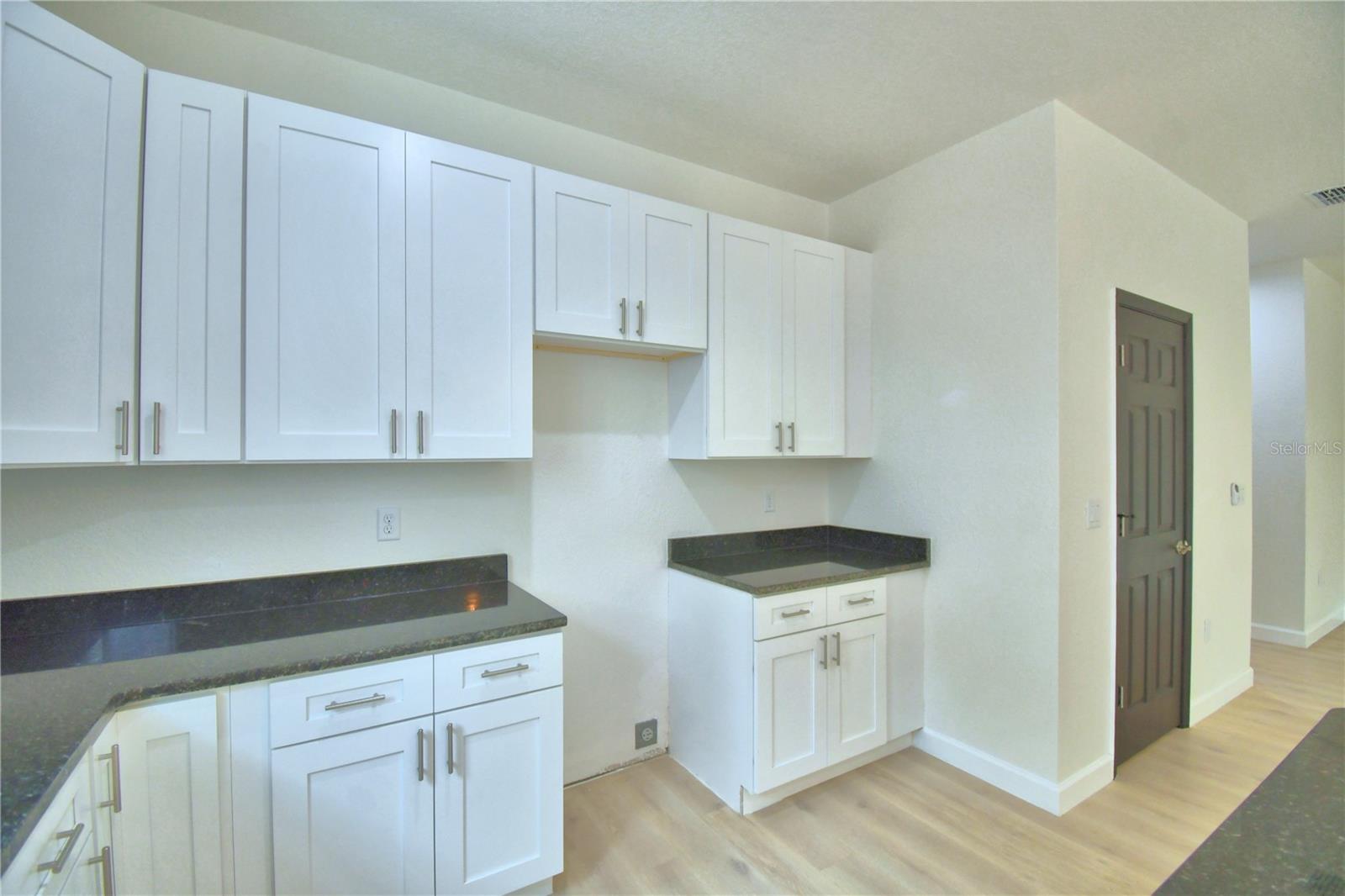 2264 W LONGBOTTOM RD, AVON PARK, FL — photo 10