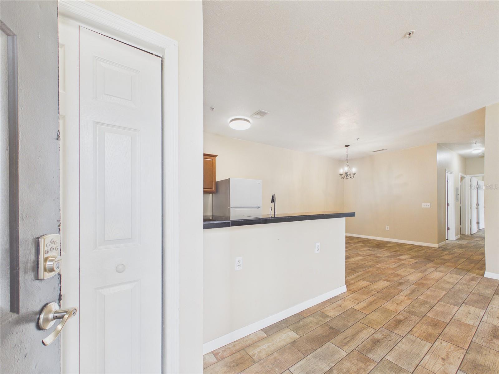 16305 ENCLAVE VILLAGE DR #102, TAMPA, FL — photo 3