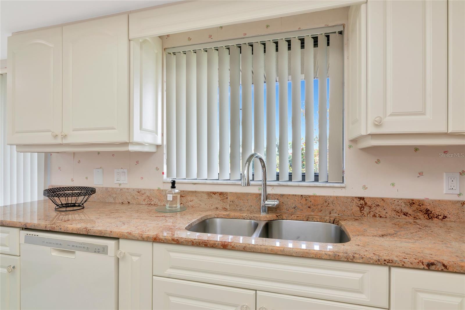 6423 EGRET LN #406, BRADENTON, FL — photo 15