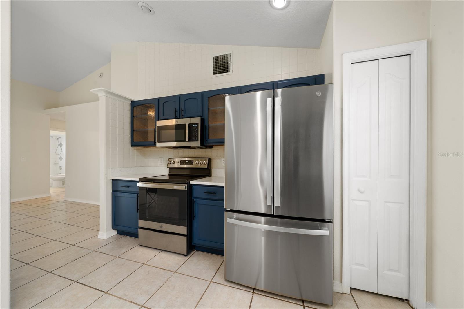 3586 YELLOW BIRD CT, ST CLOUD, FL — photo 11