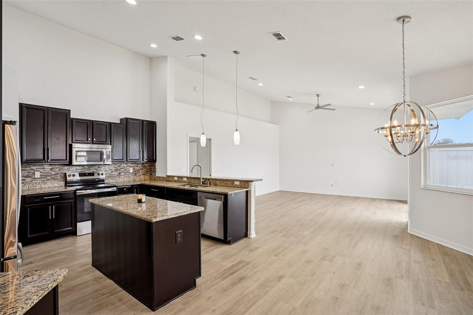 12371 NE 48TH CIR, OXFORD, FL — photo 22