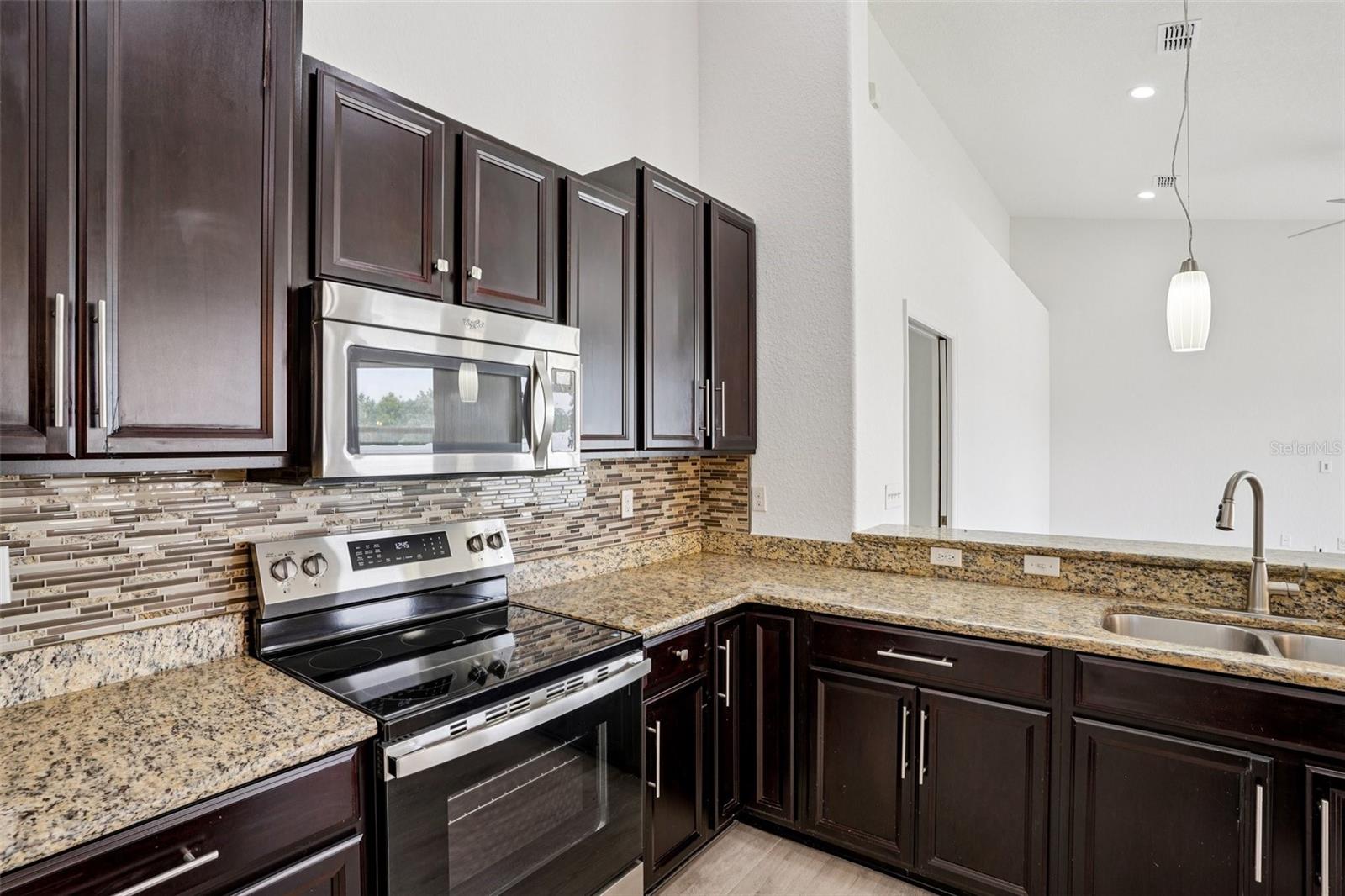 12371 NE 48TH CIR, OXFORD, FL — photo 26