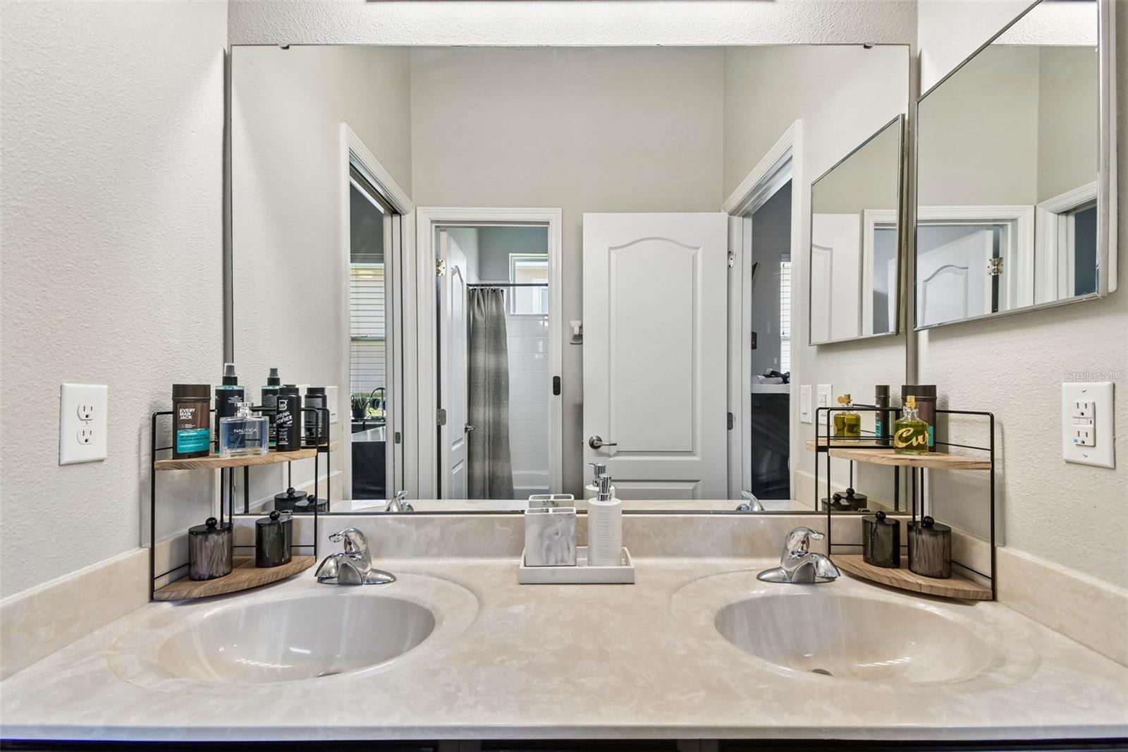 146 BRIDGER TRAIL CT, MINNEOLA, FL — photo 100