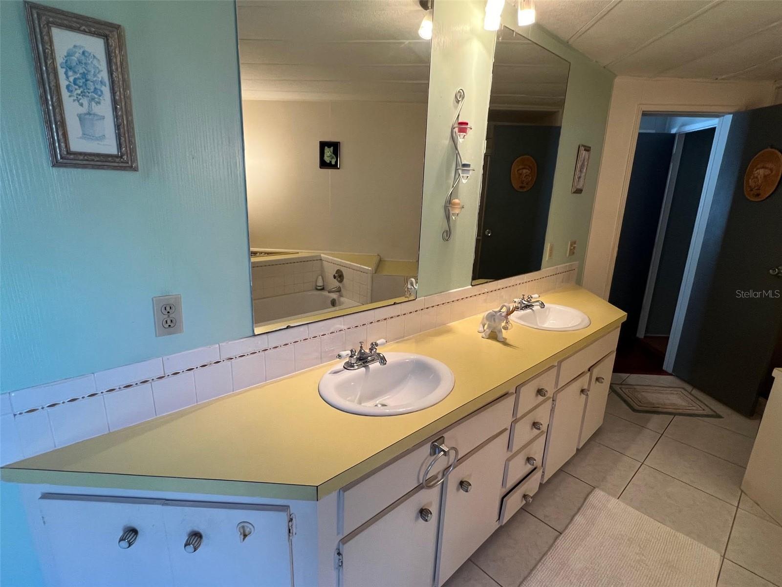 29250 US HIGHWAY 19 N #135, CLEARWATER, FL — photo 35