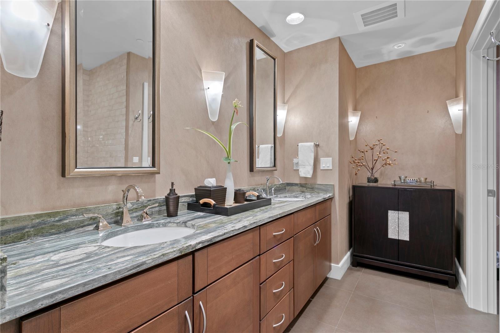 450 KNIGHTS RUN AVE #1704, TAMPA, FL — photo 28
