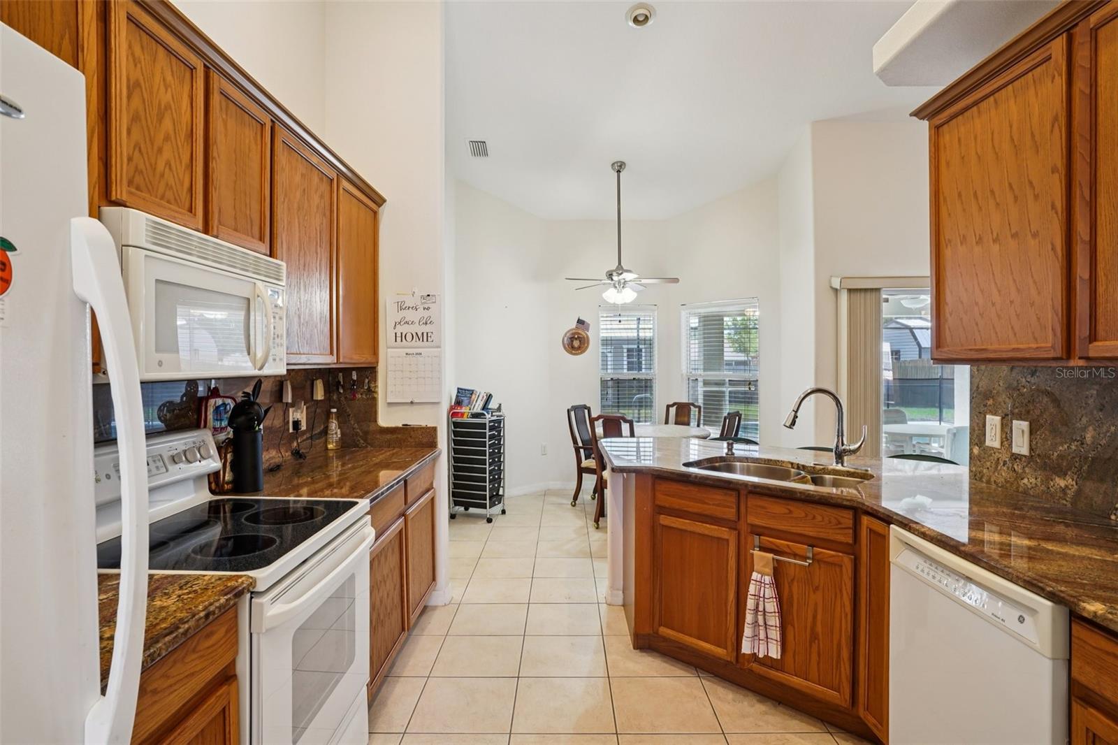 13116 GLENVIEW LN, GRAND ISLAND, FL — photo 31