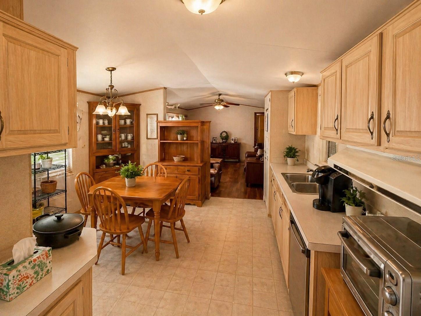 14051 NE 45TH PL, WILLISTON, FL — photo 4