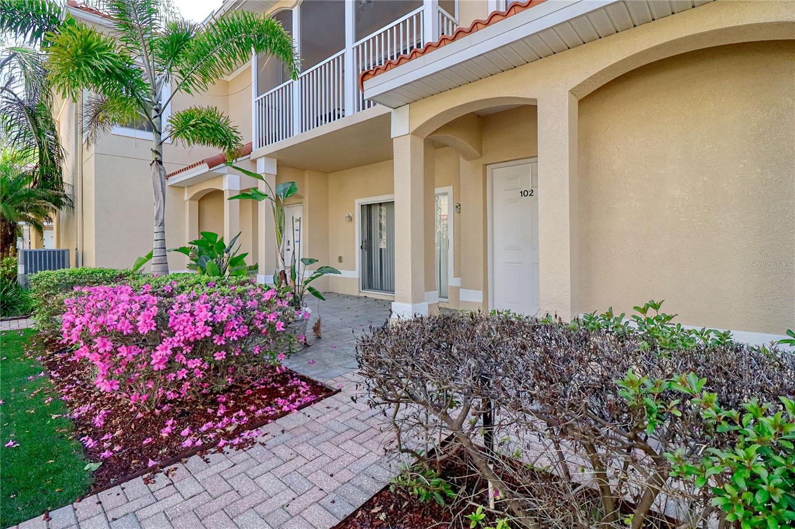 21019 SUNPOINT WAY #102, LUTZ, FL