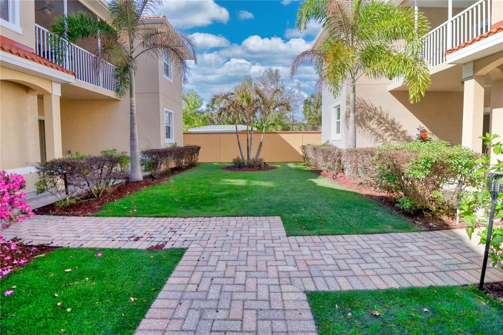 21019 SUNPOINT WAY #102, LUTZ, FL — photo 8