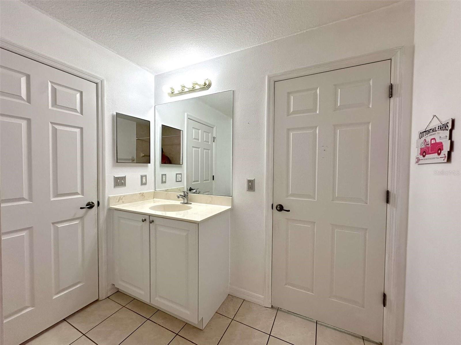 21019 SUNPOINT WAY #102, LUTZ, FL — photo 38