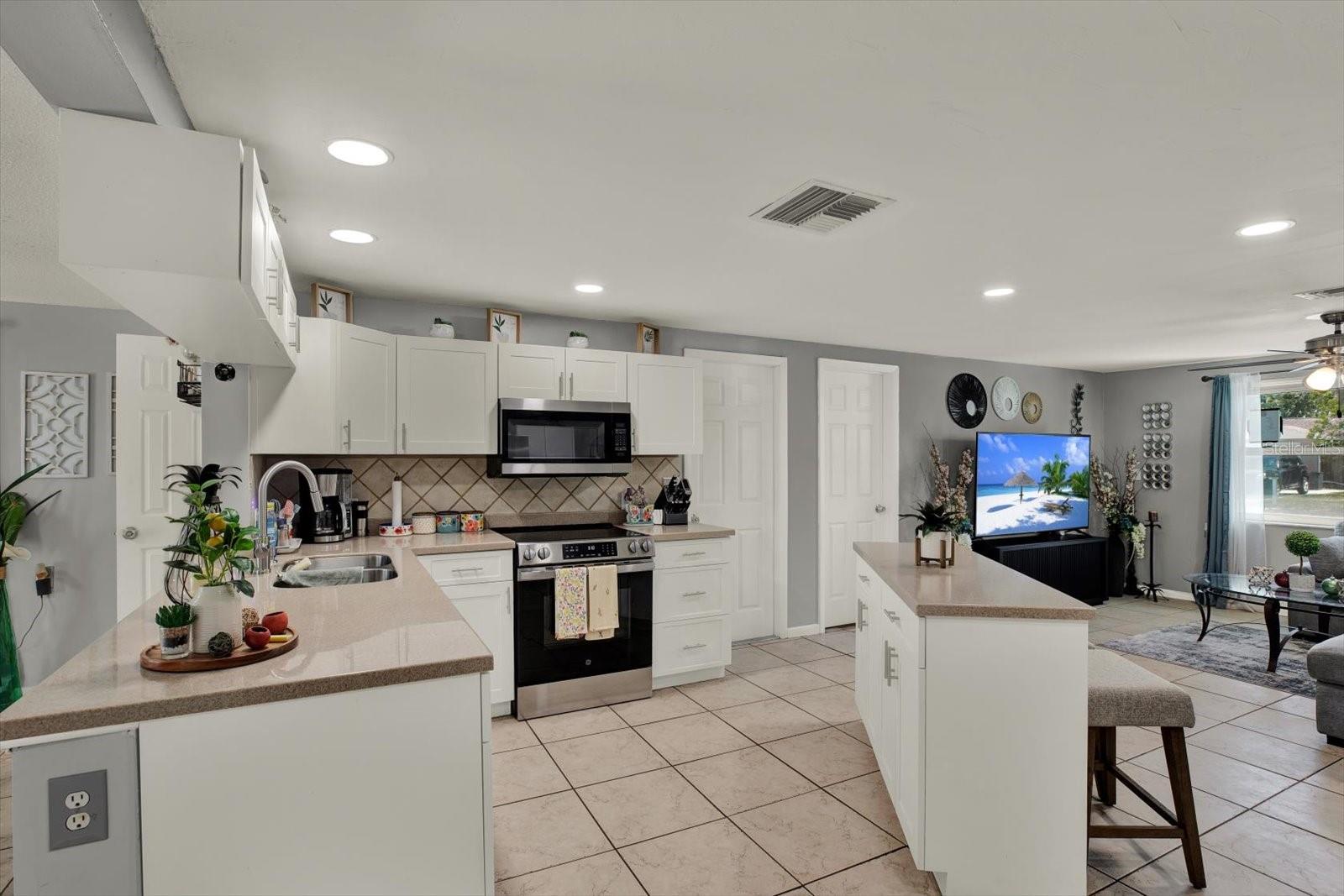 5609 QUIST DR, PORT RICHEY, FL — photo 4
