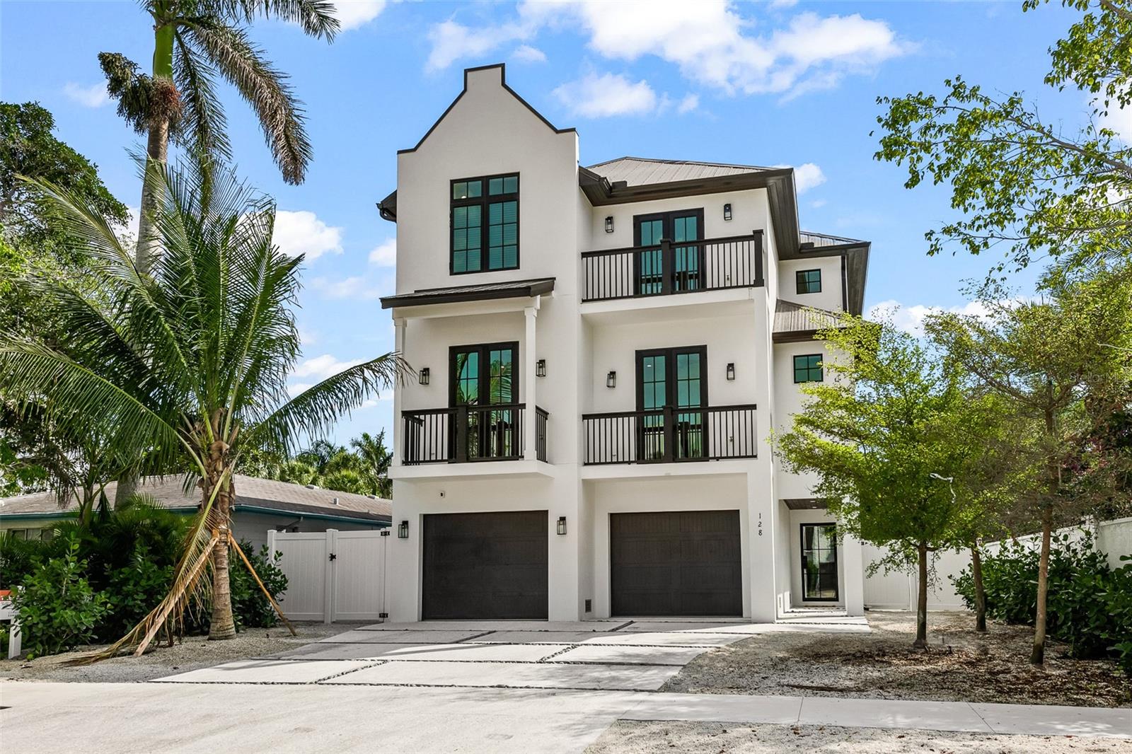 128 FILLMORE DR, SARASOTA, FL — photo 3