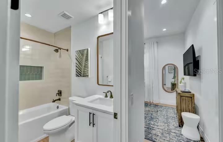 85 AVENIDA MESSINA, SARASOTA, FL — photo 32
