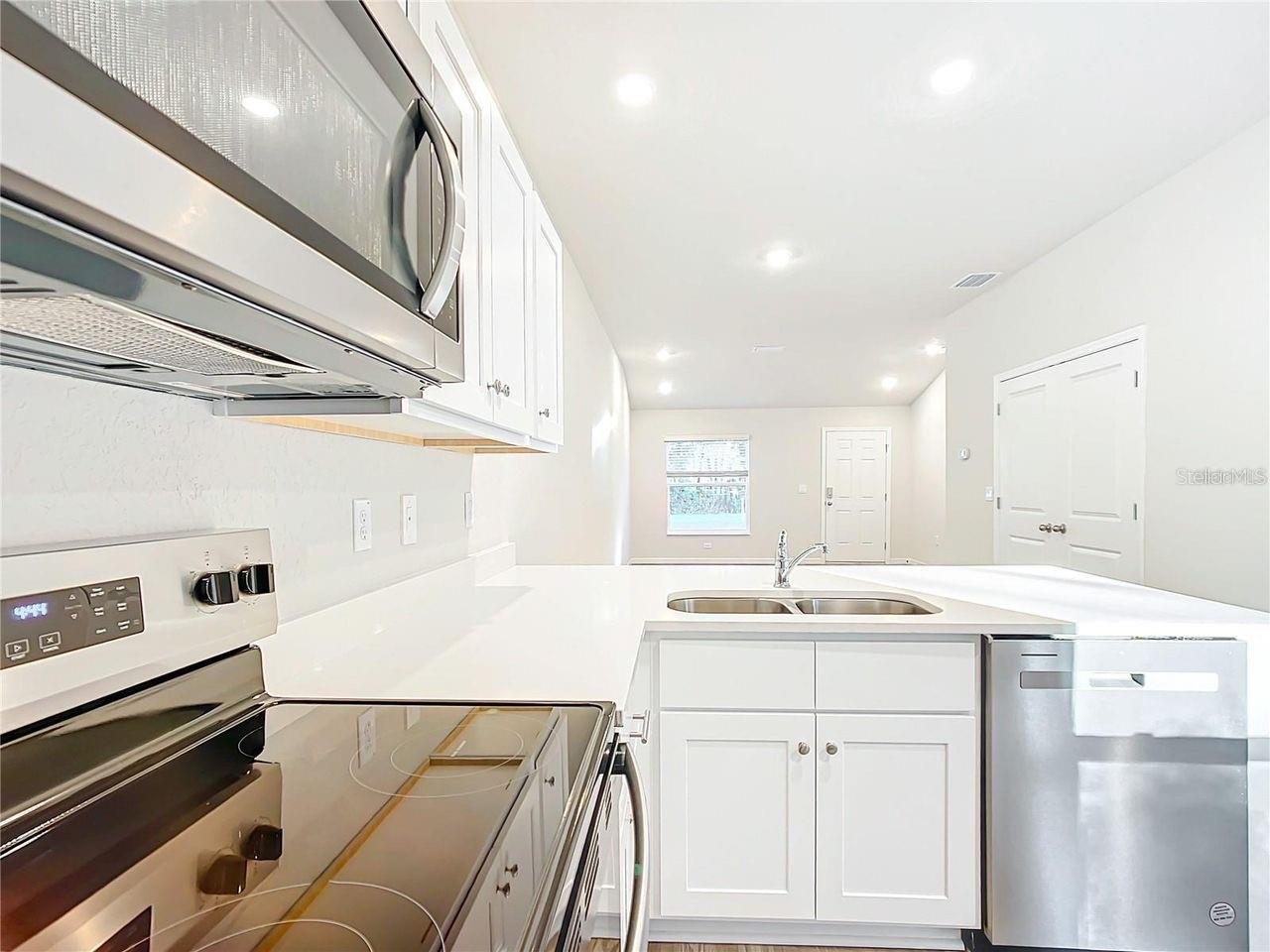 3070 E ODIER ST, INVERNESS, FL — photo 4