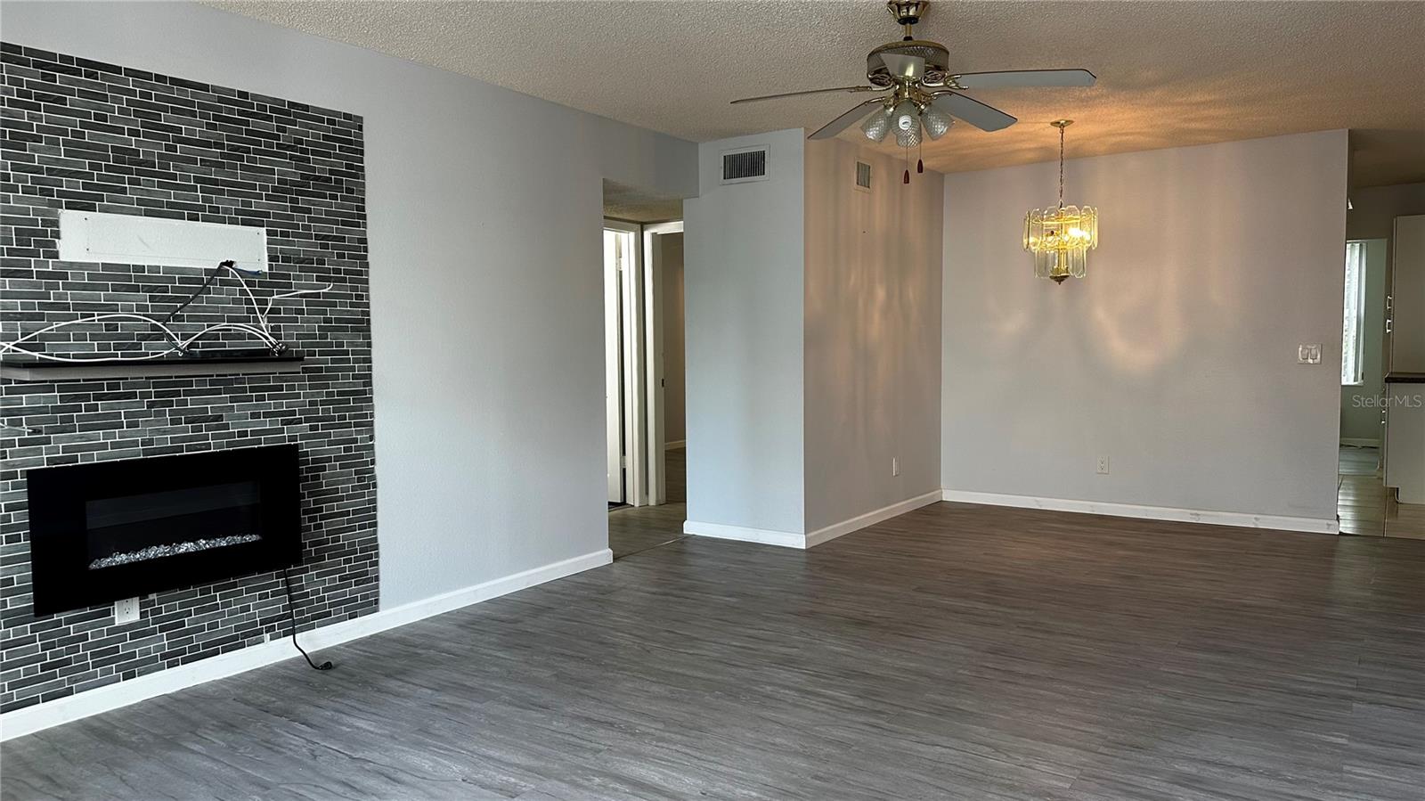 2330 ECUADORIAN WAY #32, CLEARWATER, FL — photo 4