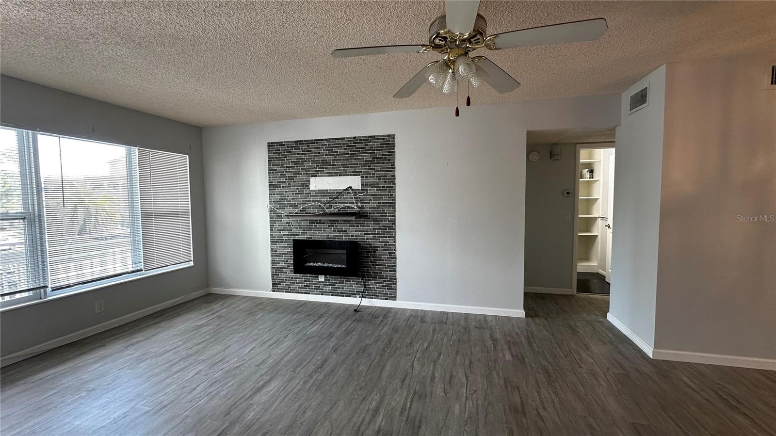 2330 ECUADORIAN WAY #32, CLEARWATER, FL — photo 35