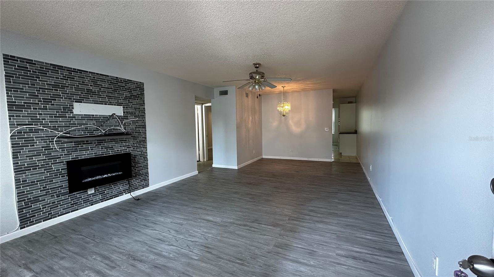 2330 ECUADORIAN WAY #32, CLEARWATER, FL — photo 37