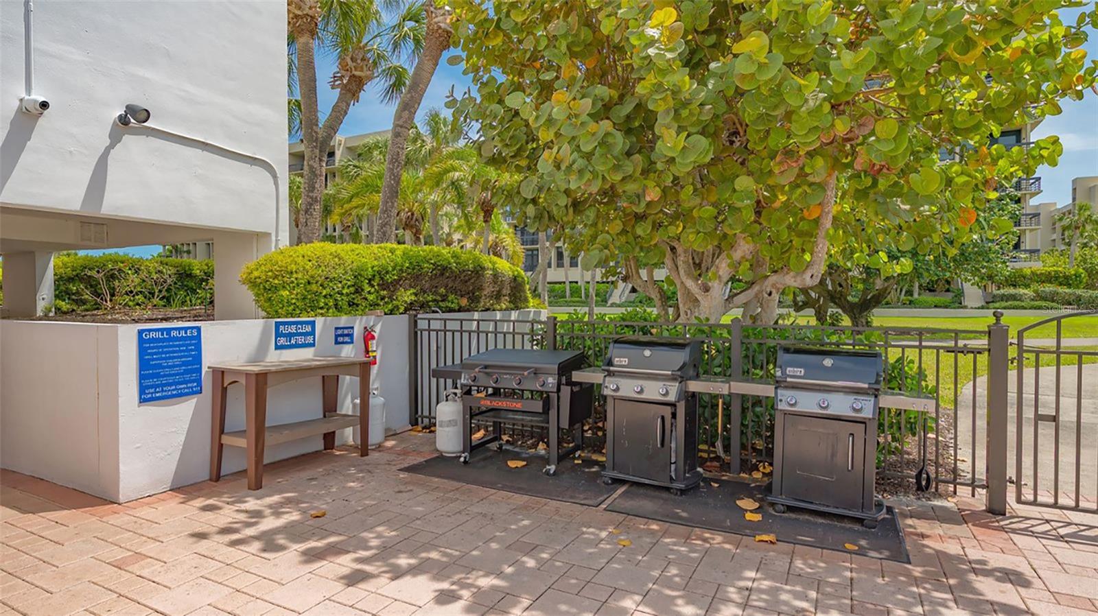 1085 GULF OF MEXICO DR #404, LONGBOAT KEY, FL — photo 27