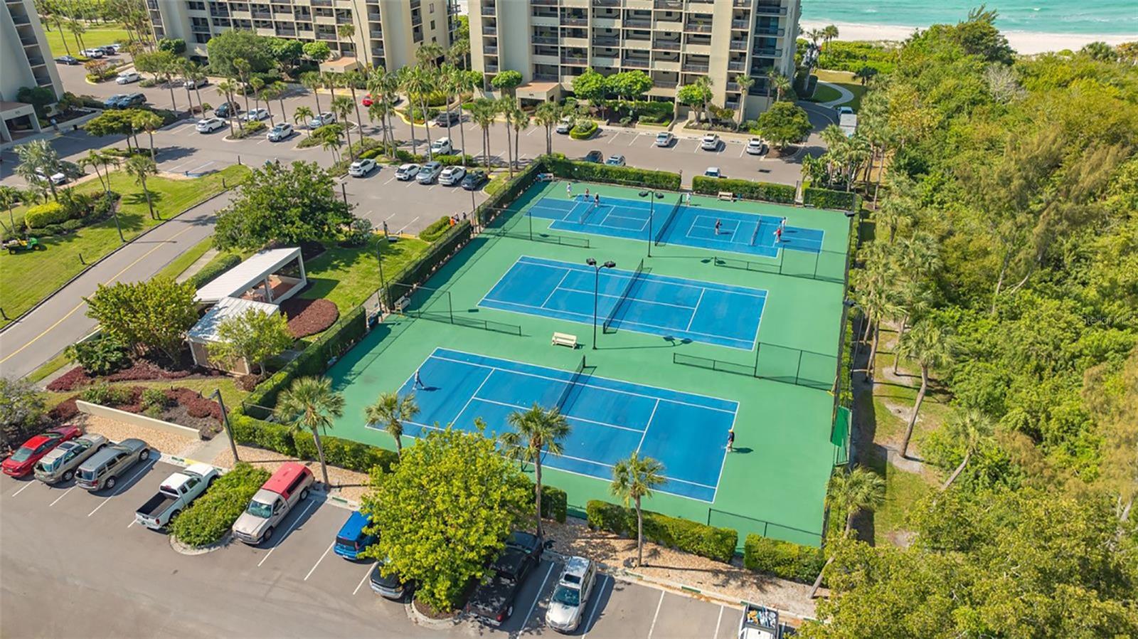 1085 GULF OF MEXICO DR #404, LONGBOAT KEY, FL — photo 33