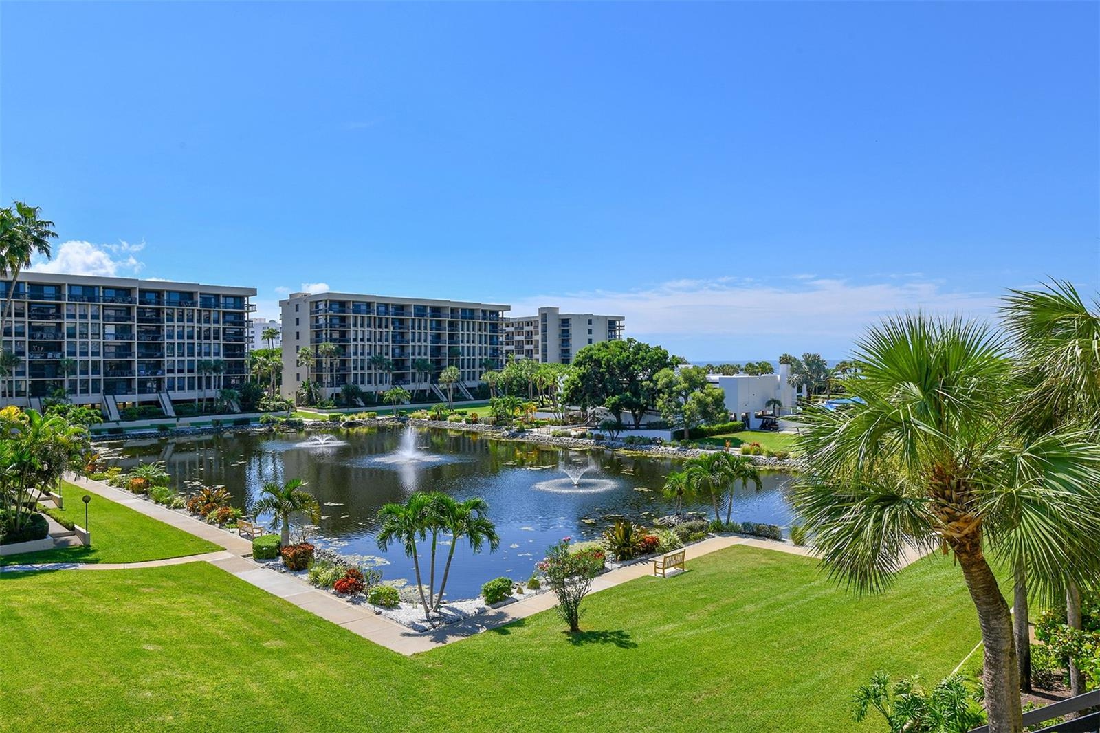 1085 GULF OF MEXICO DR #404, LONGBOAT KEY, FL — photo 36