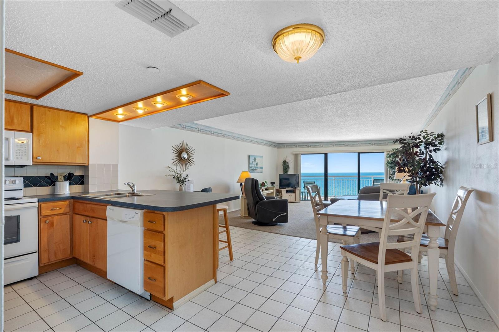 19440 GULF BLVD #506, INDIAN ROCKS BEACH, FL — photo 3