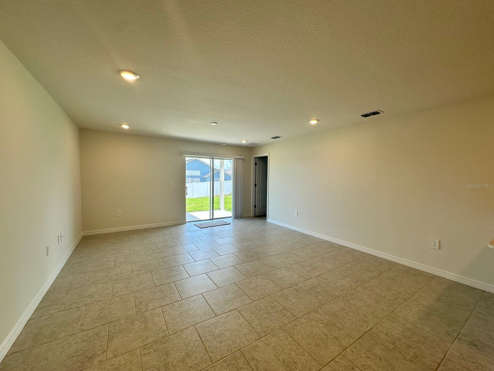 256 SPINDLEWOOD BLVD, DUNDEE, FL — photo 5