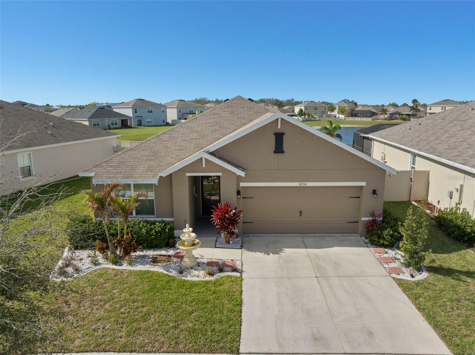 16316 LITTLE GARDEN DR, WIMAUMA, FL — photo 2