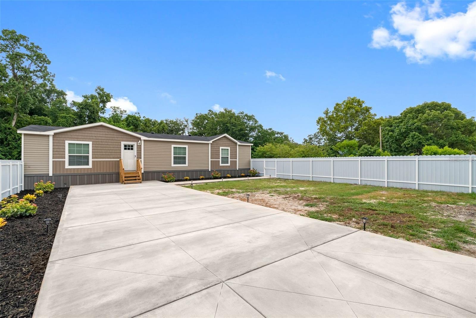 17151 LEMON ST, SPRING HILL, FL — photo 2