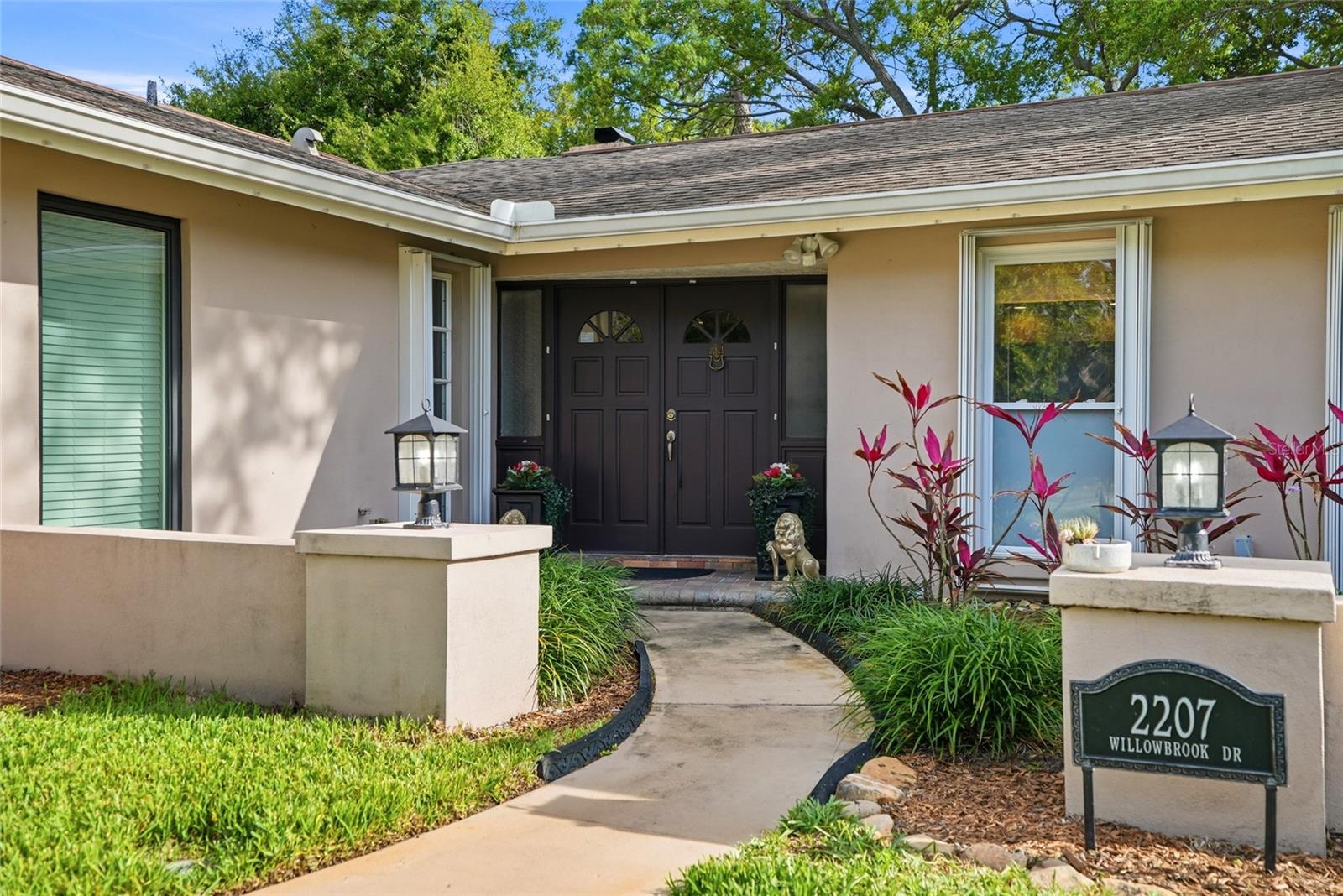 2207 WILLOWBROOK DR, CLEARWATER, FL — photo 3