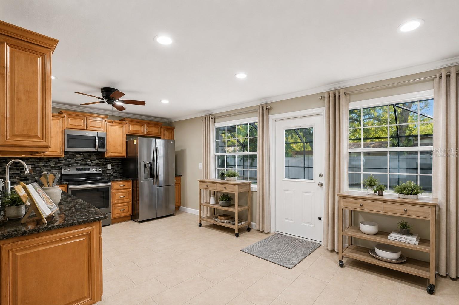 2207 WILLOWBROOK DR, CLEARWATER, FL — photo 8