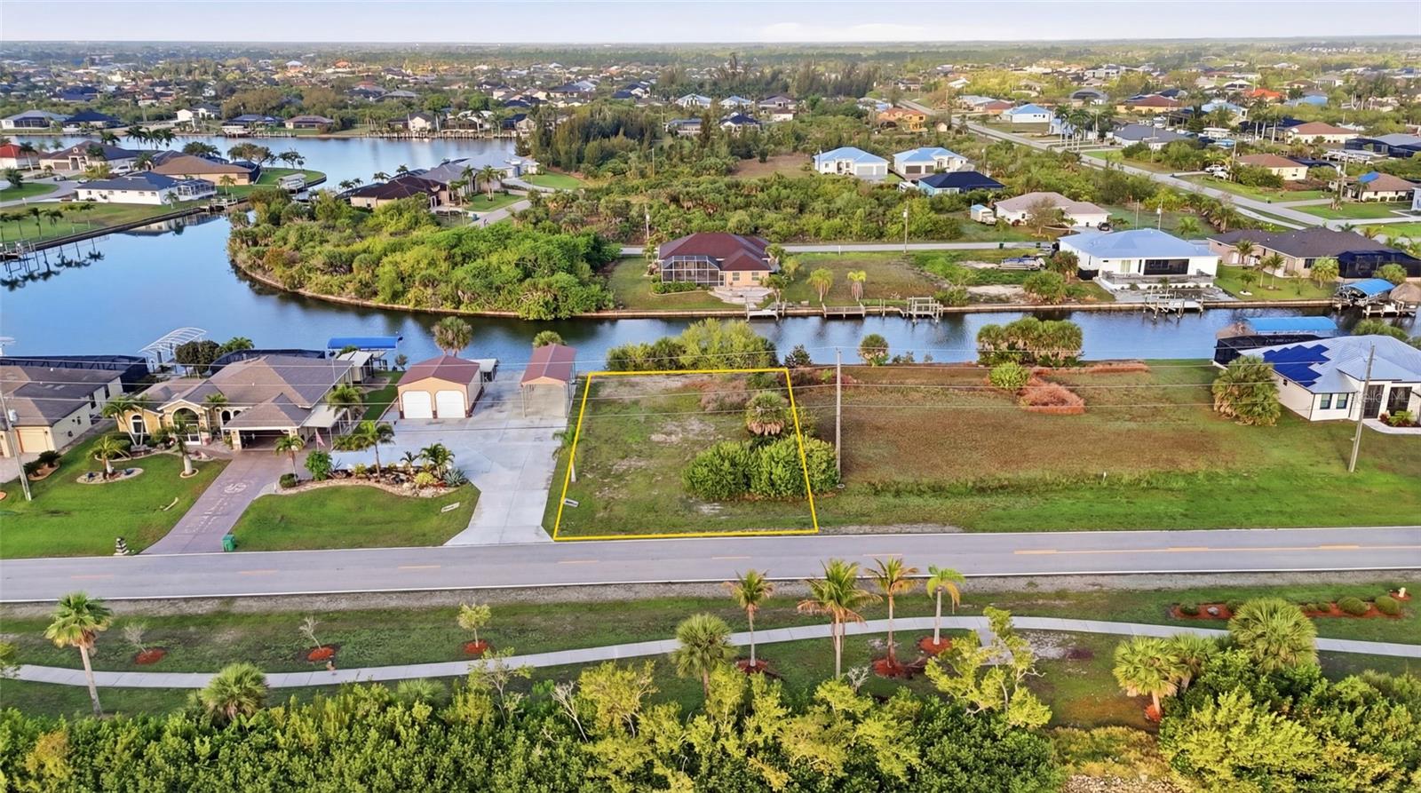 8869 ST PAUL DR, PORT CHARLOTTE, FL