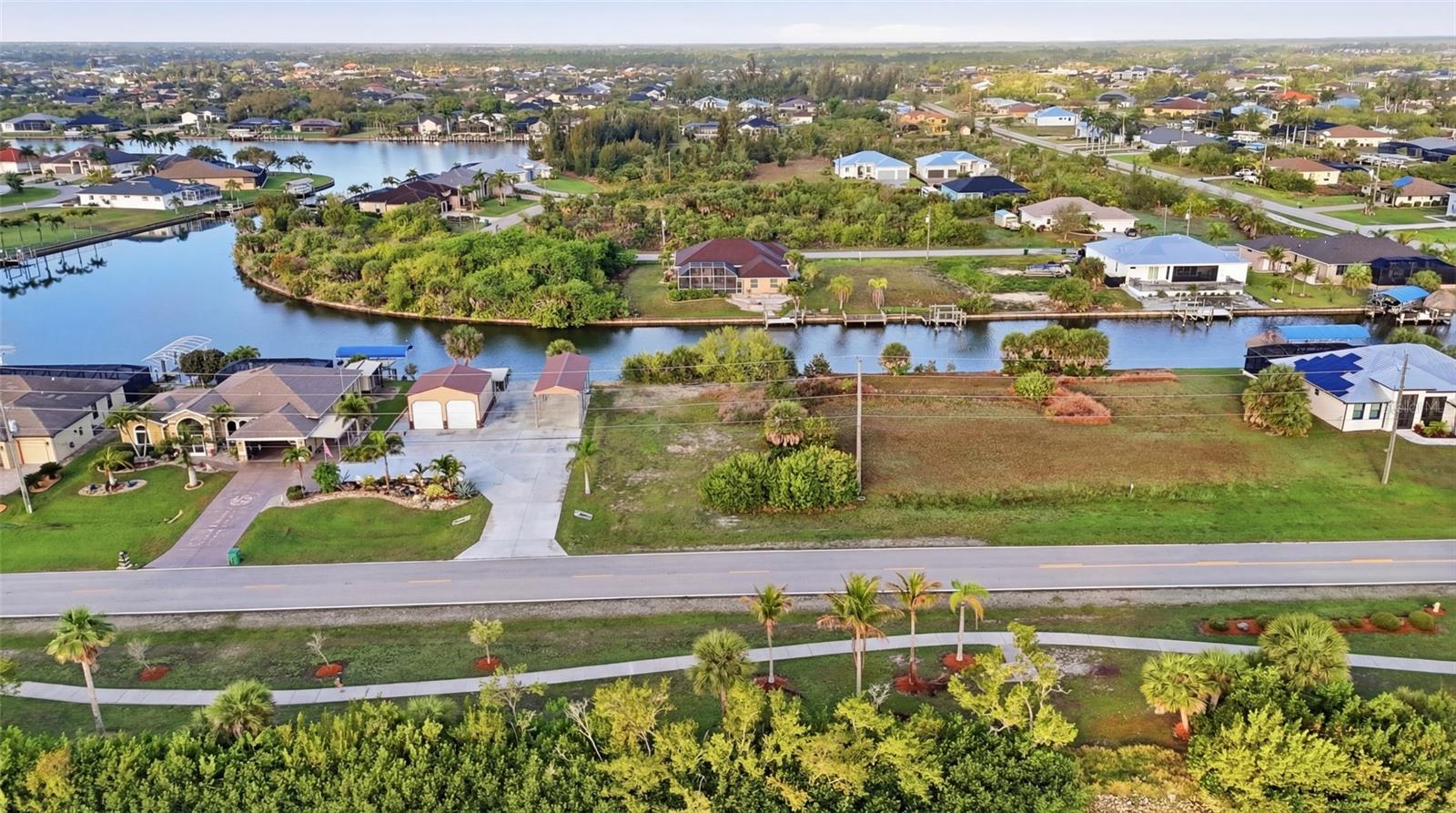 8869 ST PAUL DR, PORT CHARLOTTE, FL — photo 3