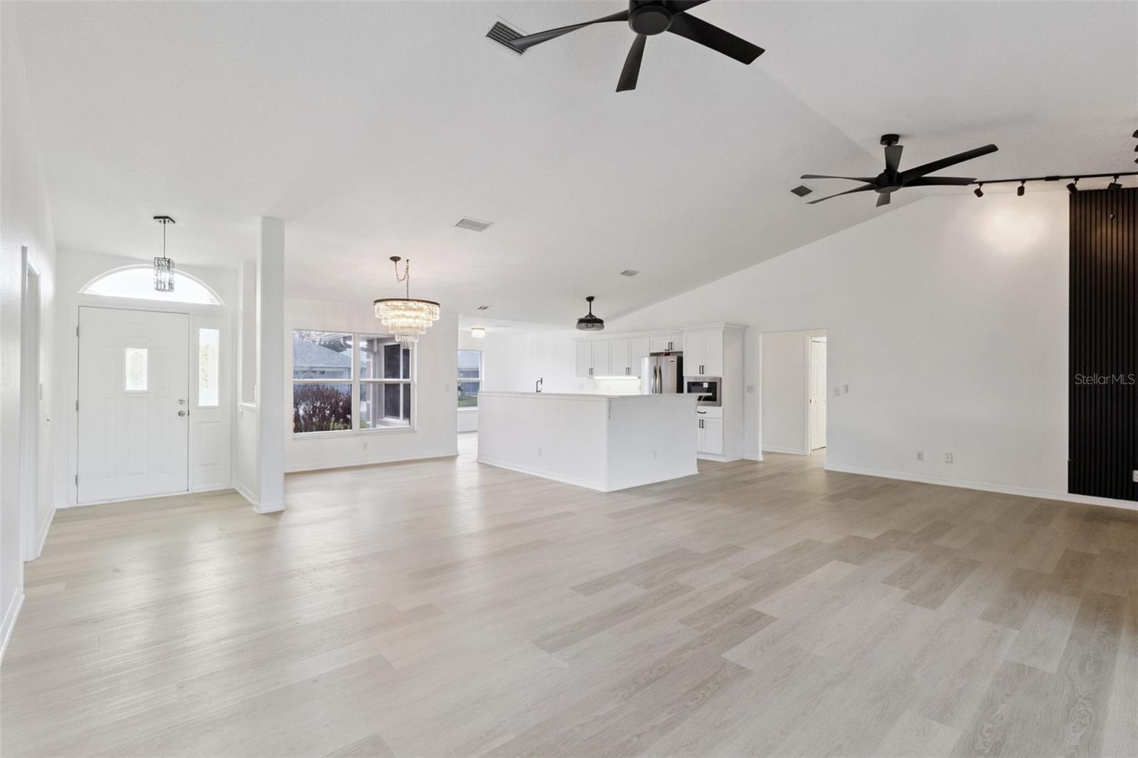 5729 KING JAMES AVE, LEESBURG, FL — photo 16