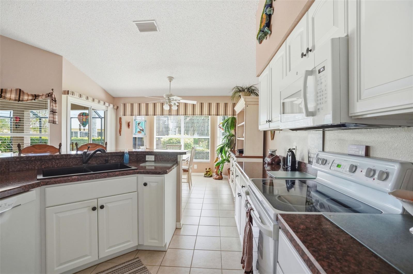 18427 WATER LILY LN, HUDSON, FL — photo 12