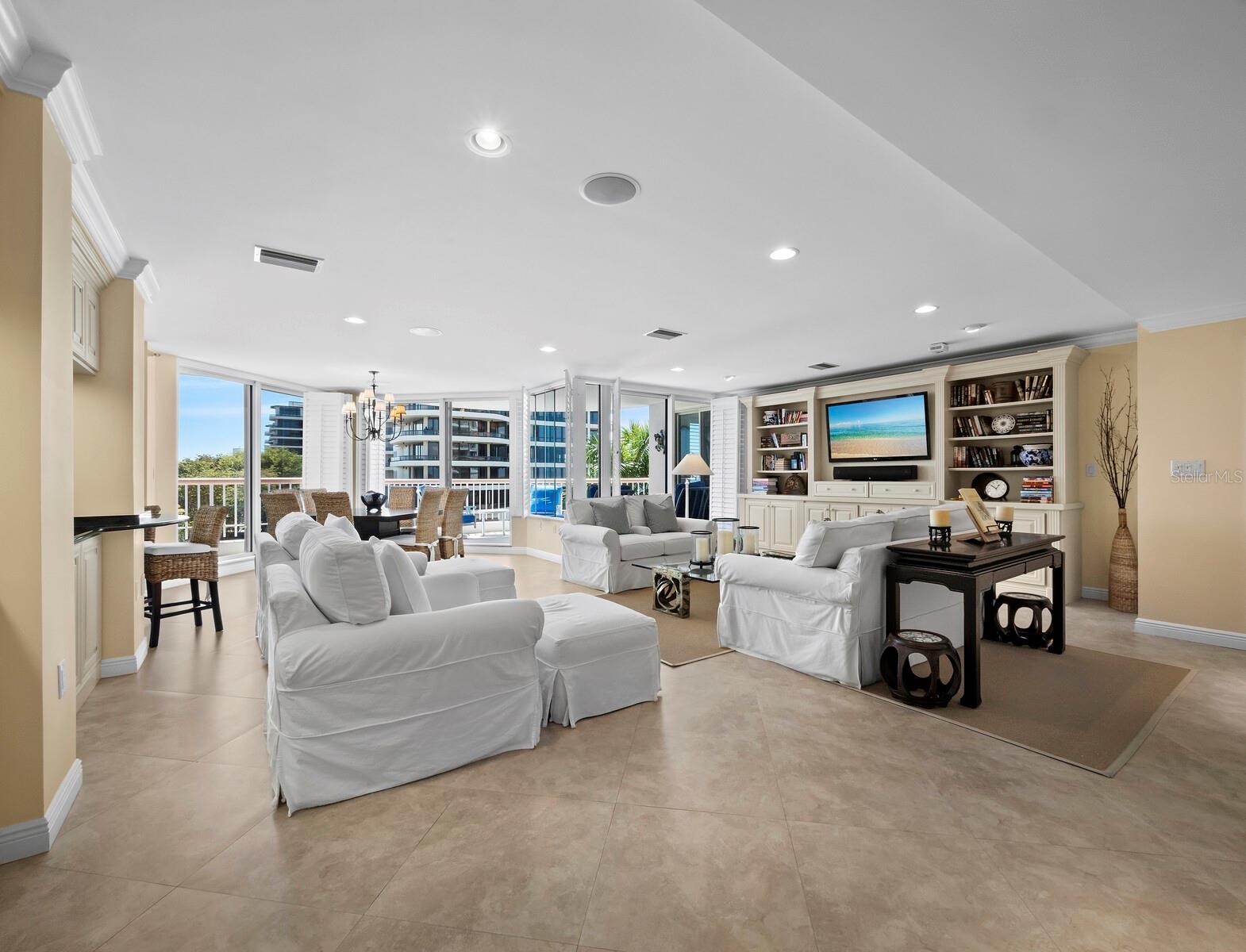 455 LONGBOAT CLUB RD #402, LONGBOAT KEY, FL — photo 2