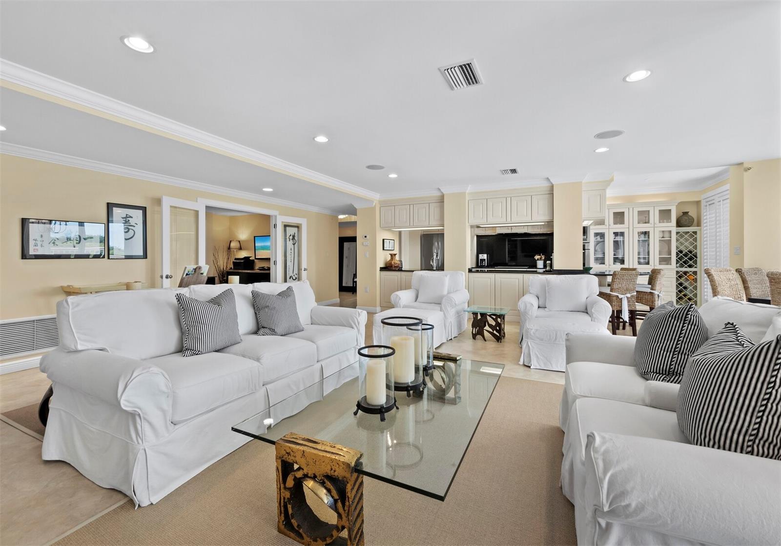 455 LONGBOAT CLUB RD #402, LONGBOAT KEY, FL — photo 4