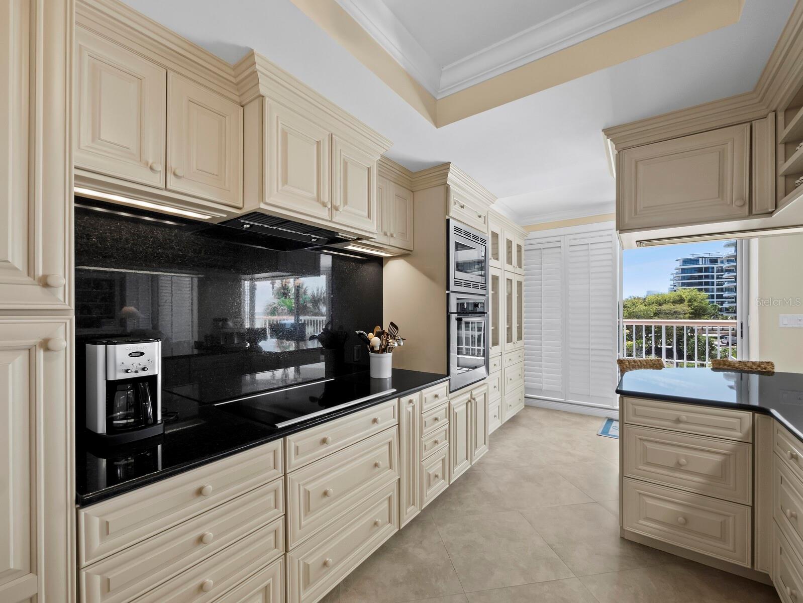 455 LONGBOAT CLUB RD #402, LONGBOAT KEY, FL — photo 12
