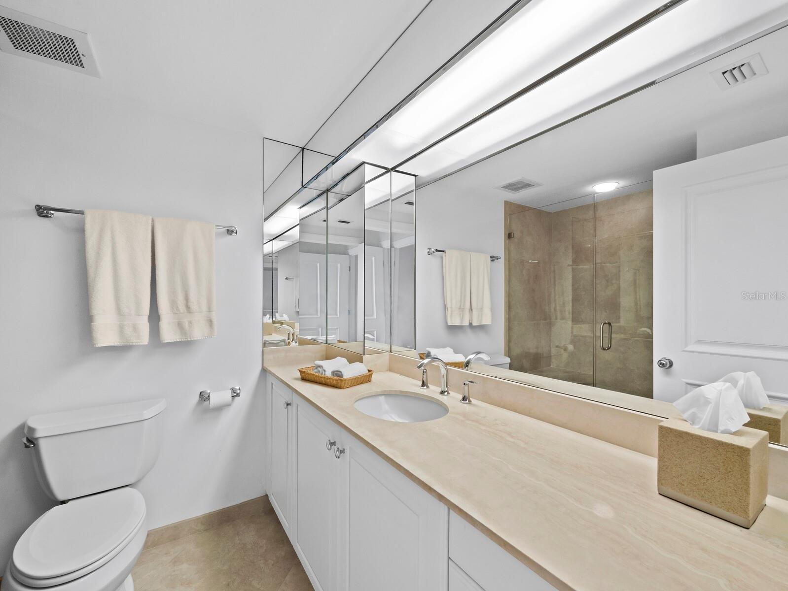 455 LONGBOAT CLUB RD #402, LONGBOAT KEY, FL — photo 20