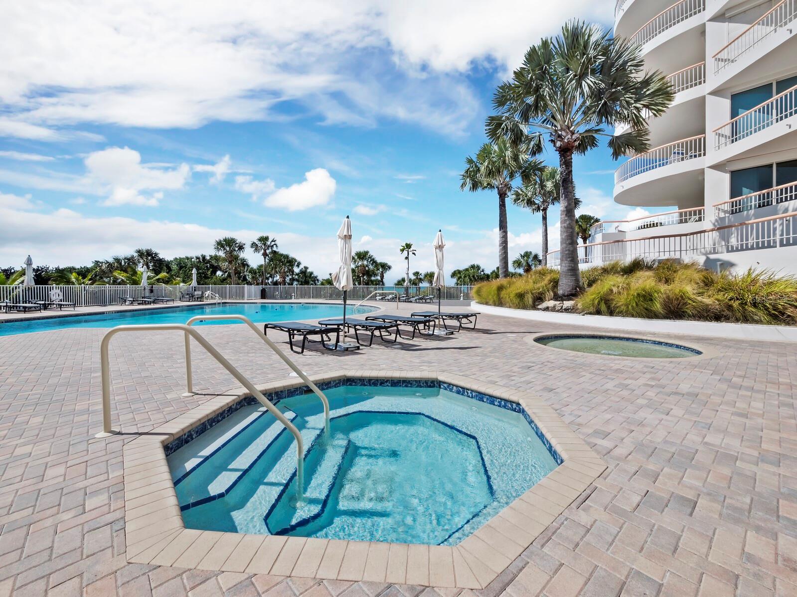 455 LONGBOAT CLUB RD #402, LONGBOAT KEY, FL — photo 33