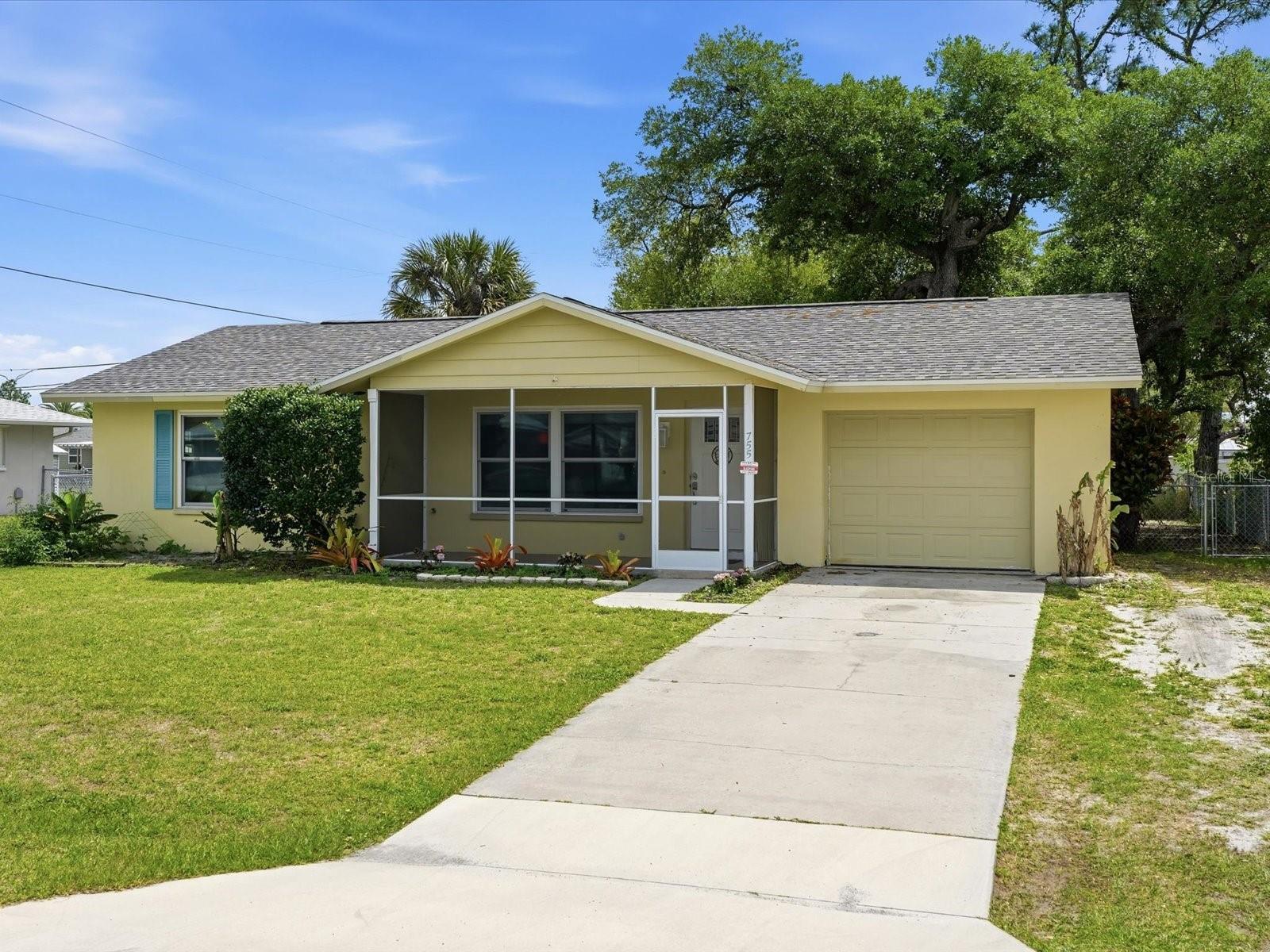 755 HARTFORD DR NW, PORT CHARLOTTE, FL