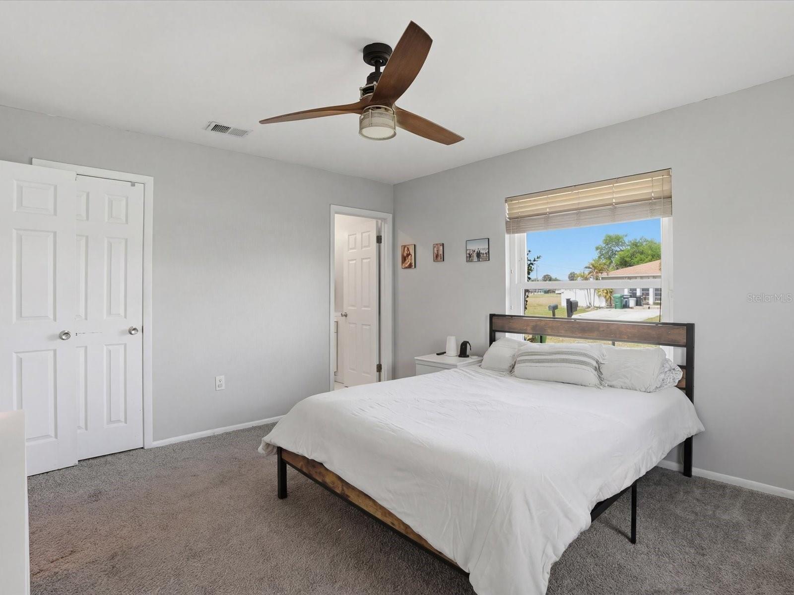 755 HARTFORD DR NW, PORT CHARLOTTE, FL — photo 11
