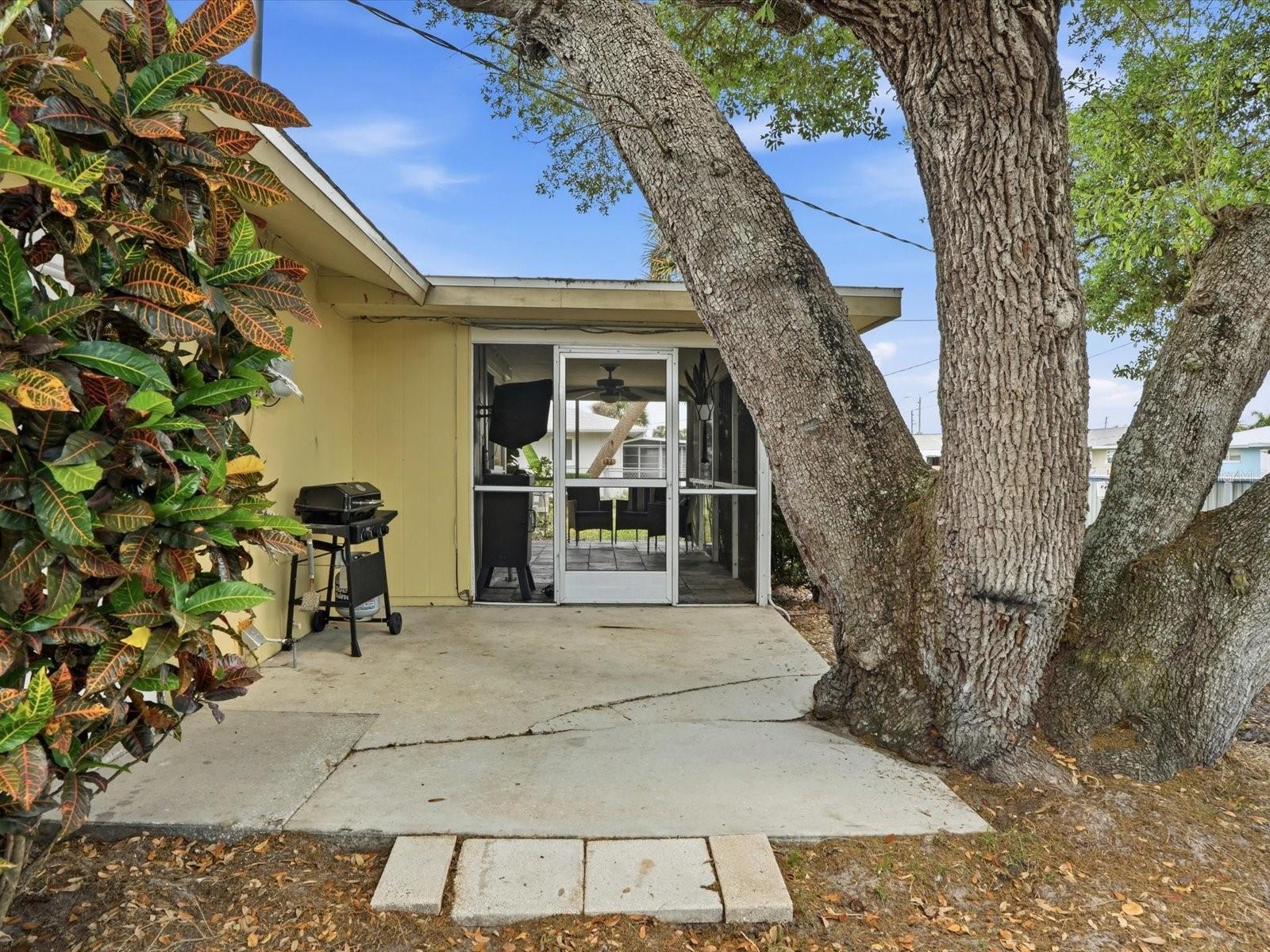 755 HARTFORD DR NW, PORT CHARLOTTE, FL — photo 20
